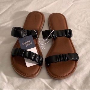 New Women’s Black Willow Slide Sandals